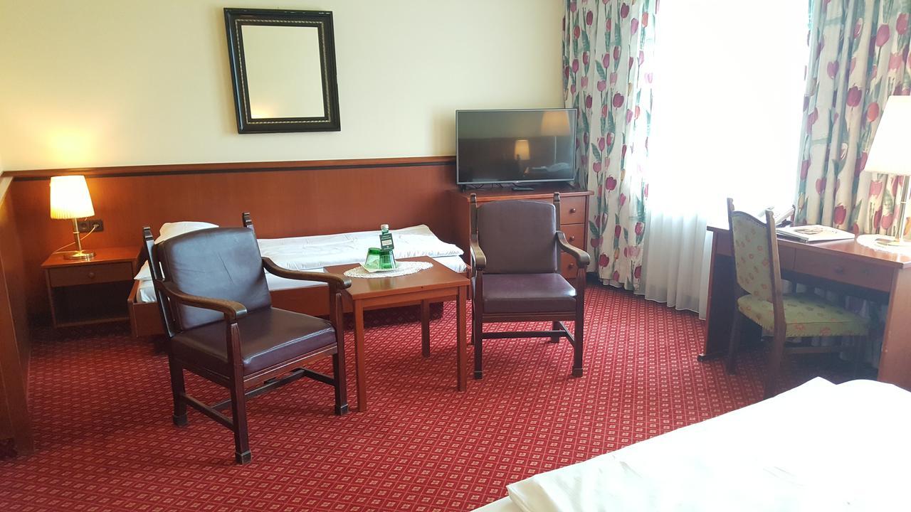 גונטרמסדורף Landhotel Jagdhof מראה חיצוני תמונה